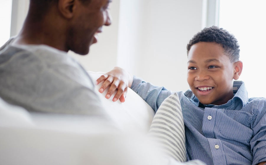 Como dialogar com meu filho adolescente?