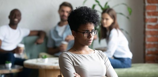 diferença entre bullying e brincadeira