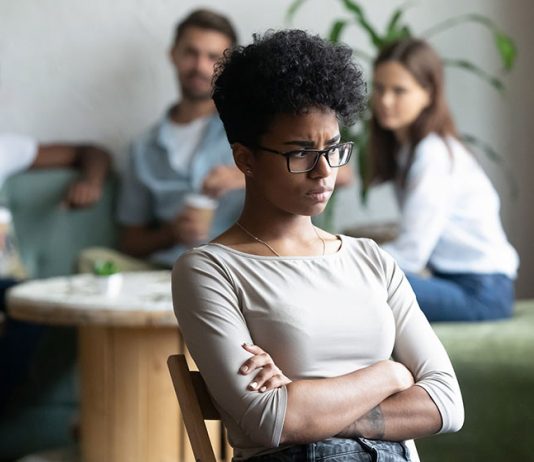 diferença entre bullying e brincadeira