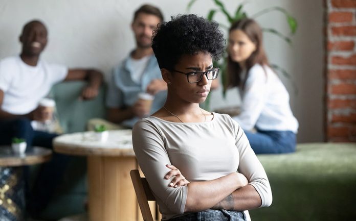 diferença entre bullying e brincadeira