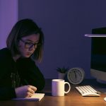 funcionaria esgotada ignorando saude mental 1